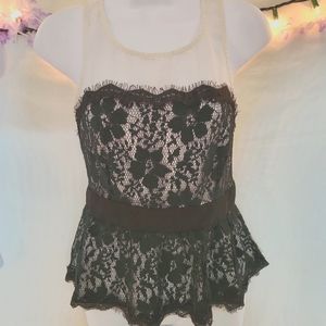 - Vintage Womens Do & Be dress blouse.